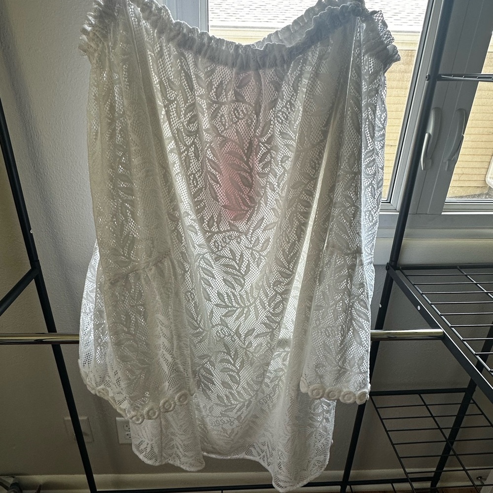 White Lace Off-Shoulder Dress